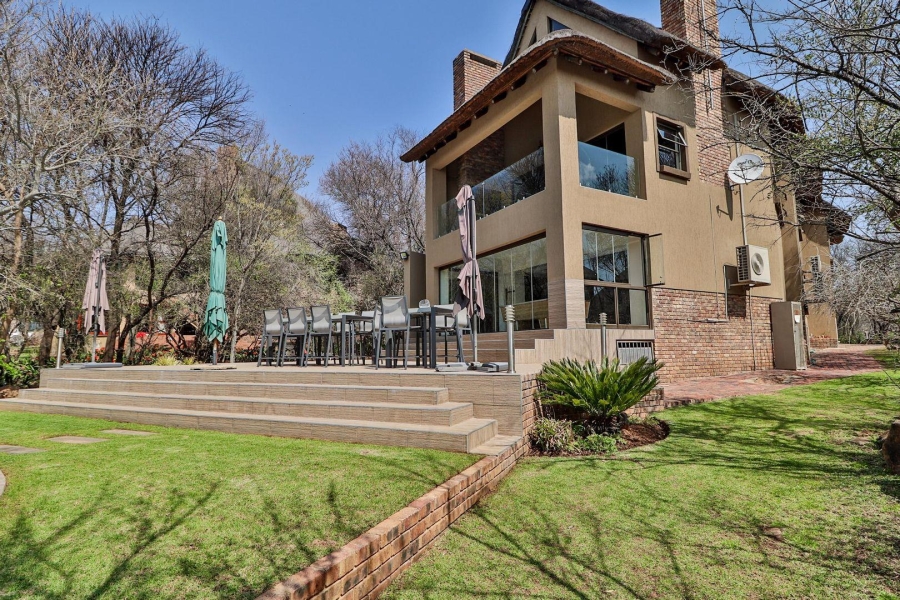 4 Bedroom Property for Sale in Boschenvaal River Front Lodges Free State